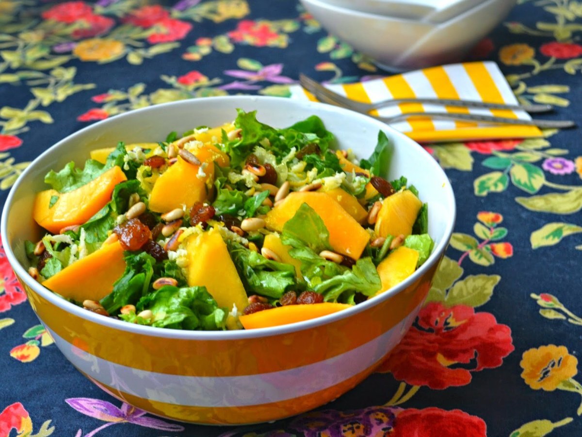 ŞEFTALİLİ SALATA