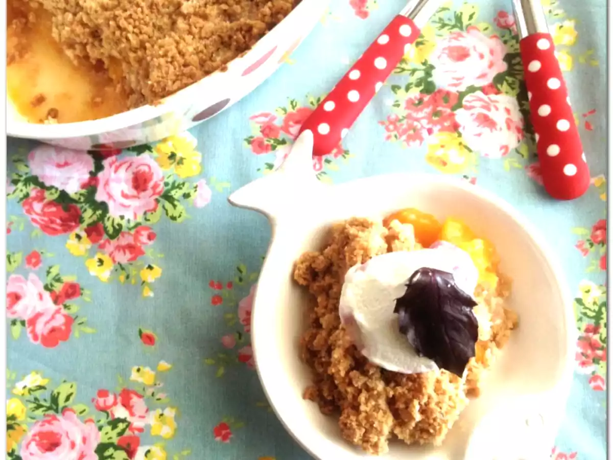 Şeftalili Crumble