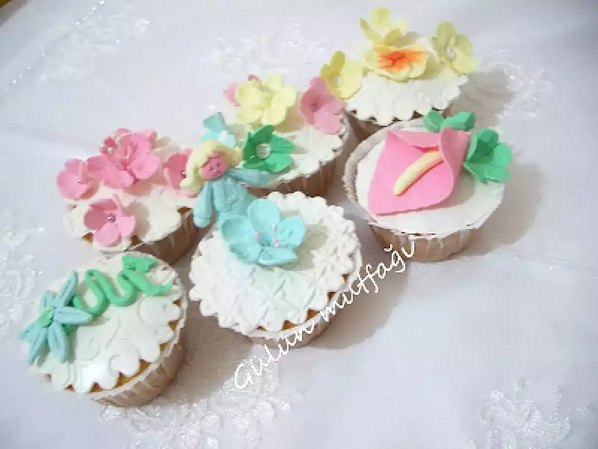 ŞEKER HAMURLU CUPCAKELERİM - fotoğraf 2
