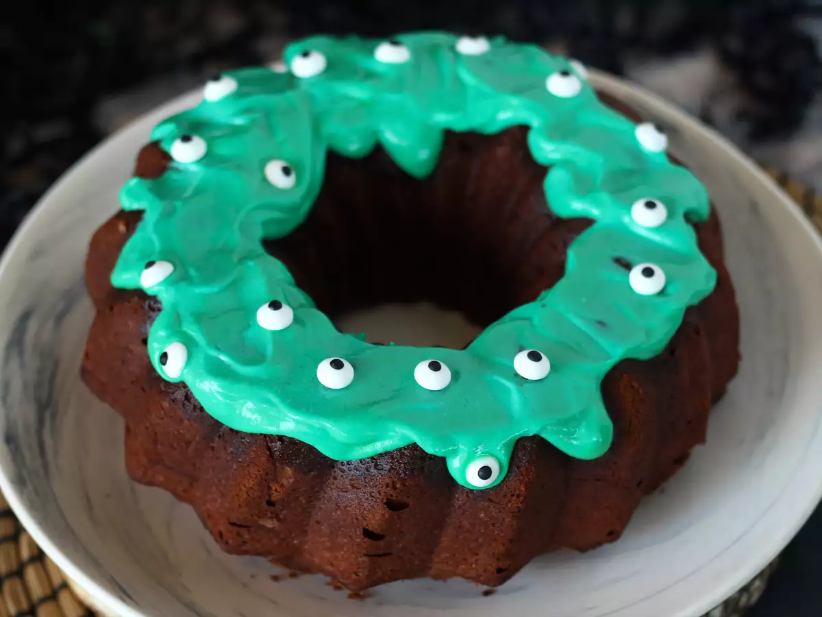 Şeytani derecede lezzetli glazürlü Cadılar Bayramı Bundt keki - fotoğraf 2