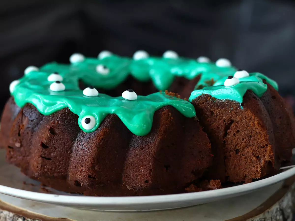 Şeytani derecede lezzetli glazürlü Cadılar Bayramı Bundt keki - fotoğraf 3