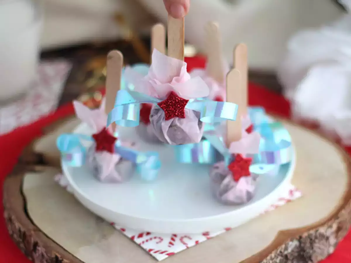 Sıcak çikolata lolipopları: bitter çikolata + kavrulmuş fındık - fotoğraf 2