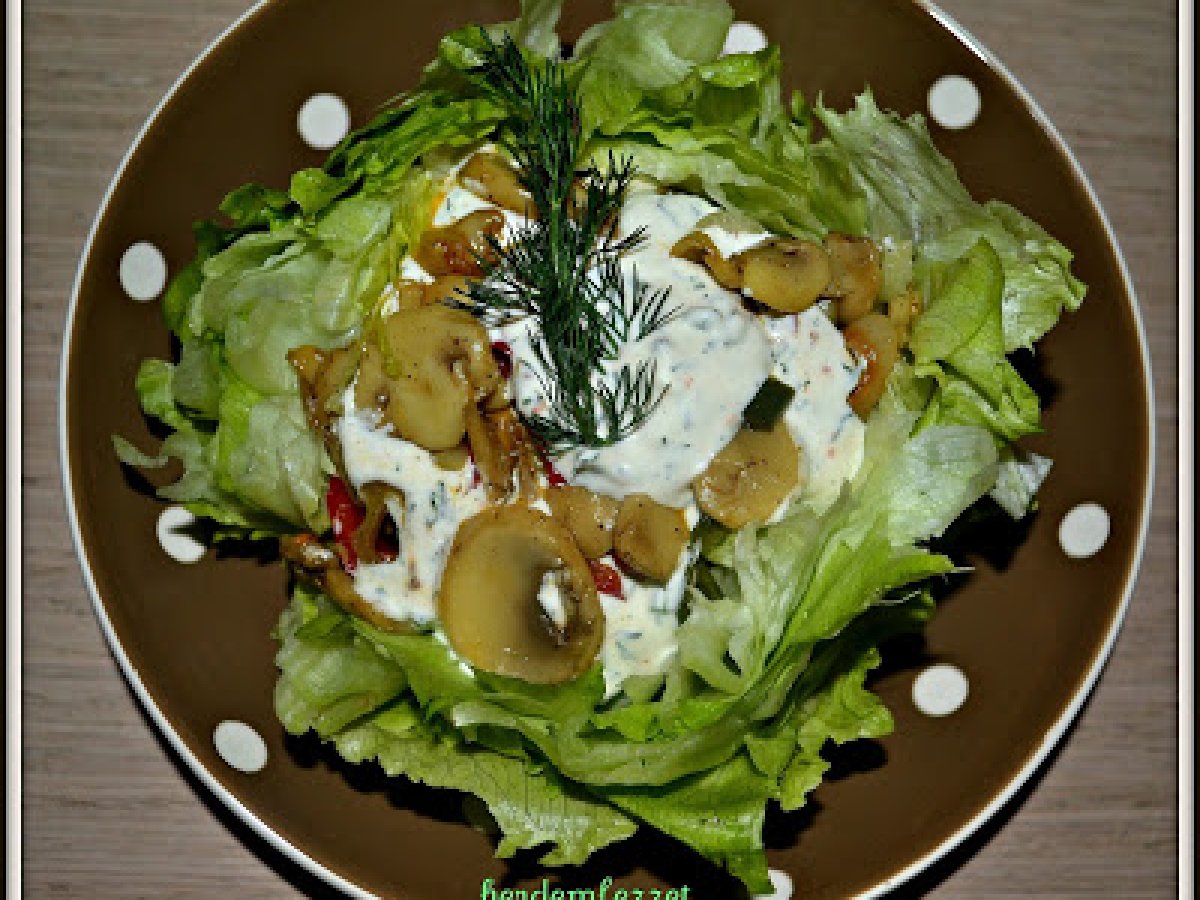 SICAK MANTAR SALATASI