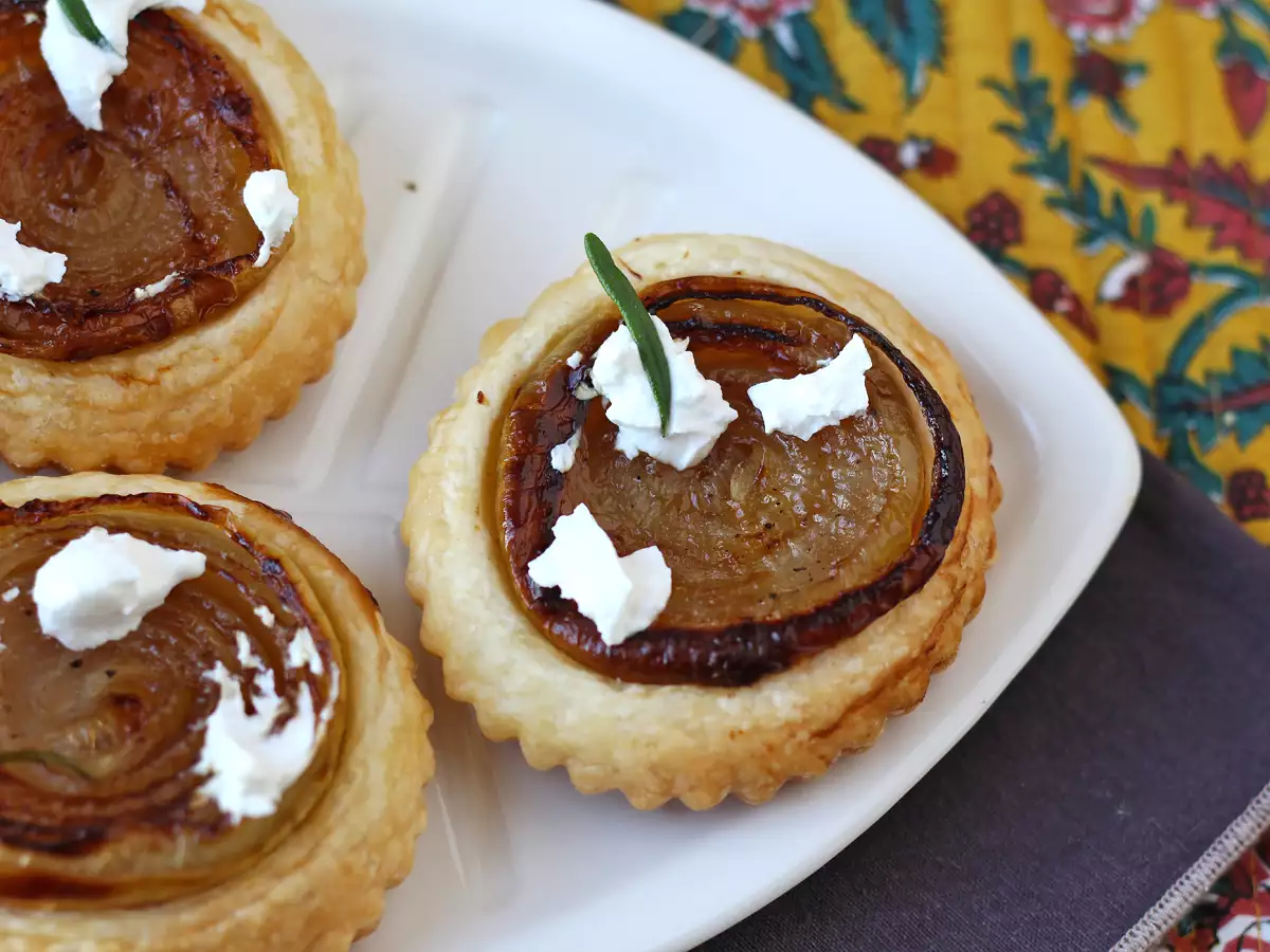 Soğan tartlets tatin - fotoğraf 3