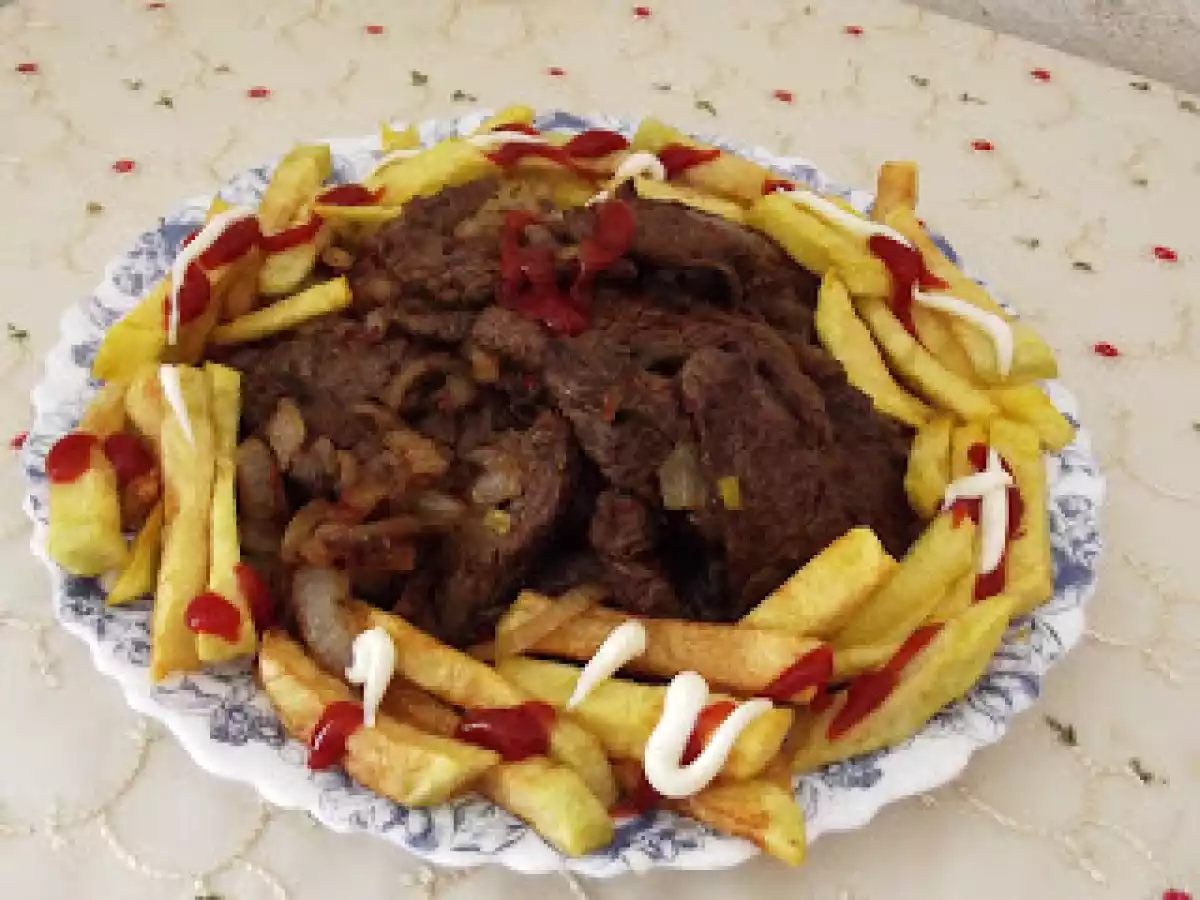 SOĞANLI ET KAVURMASI