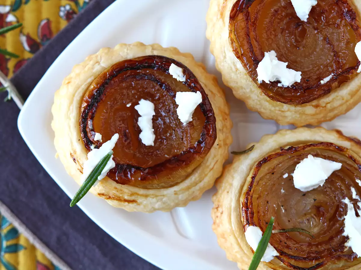 Soğanlı Tatin Tartöletleri - fotoğraf 5
