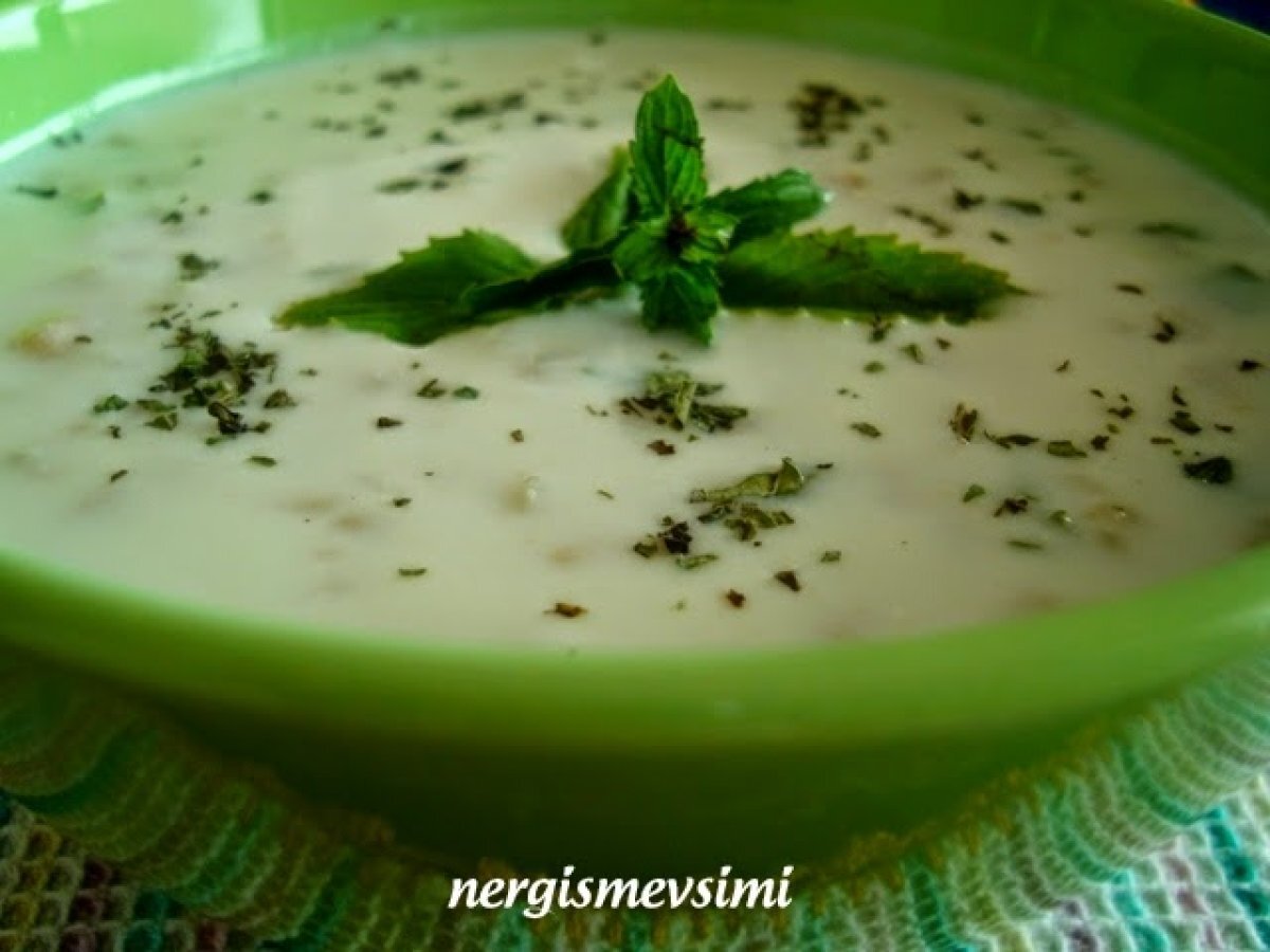 SOĞUK AYRAN AŞI ÇORBASI