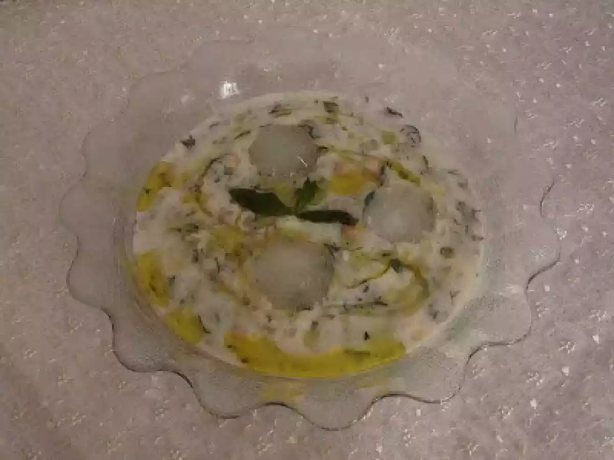 SOĞUK YAZ ÇORBASI