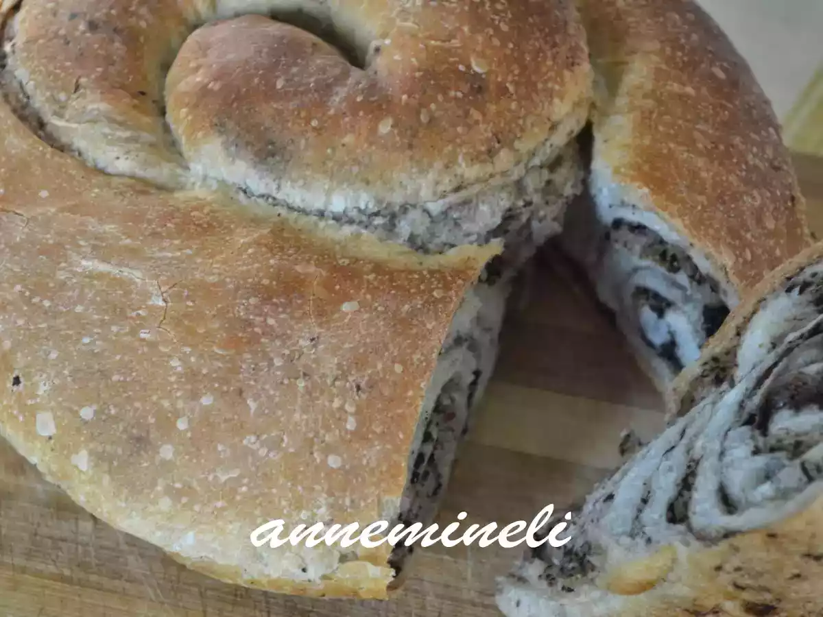 SÖKE UNLU SÜPER BİR ZEYTİNLİ EKMEK