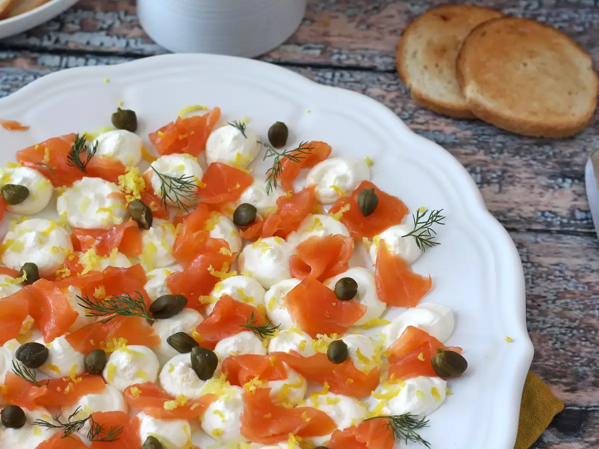 Somon Füme Sürülebilir Meze Tabağı - fotoğraf 3
