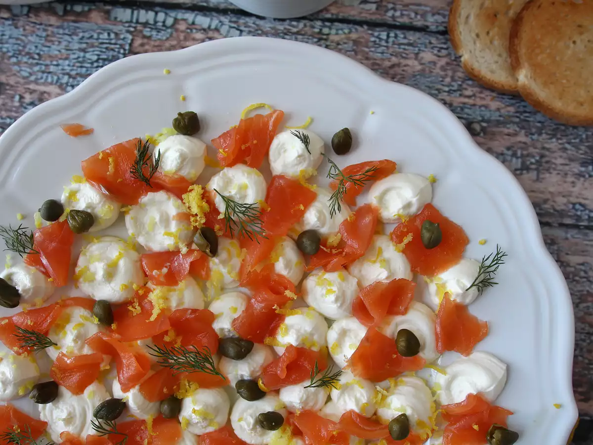 Somon Füme Sürülebilir Meze Tabağı - fotoğraf 5