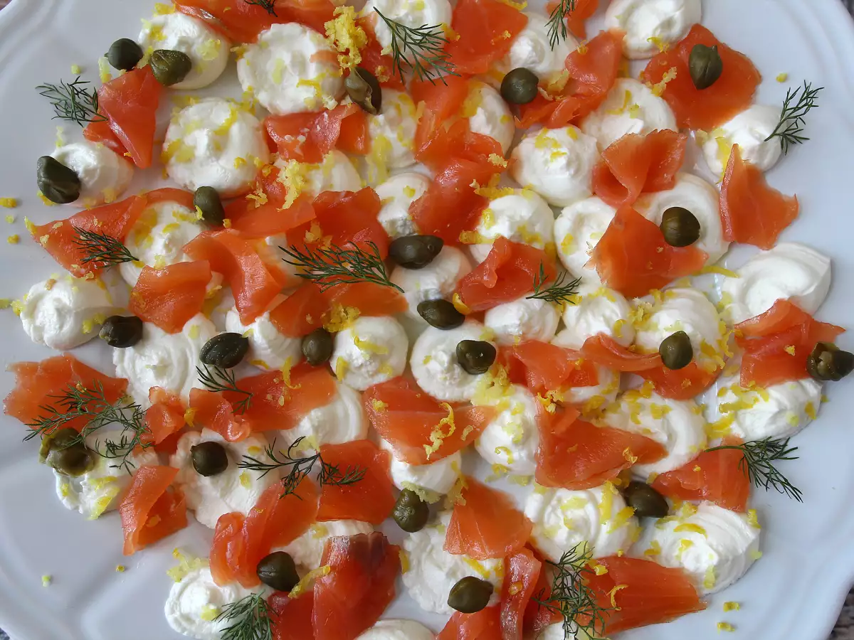 Somon Füme Sürülebilir Meze Tabağı - fotoğraf 6