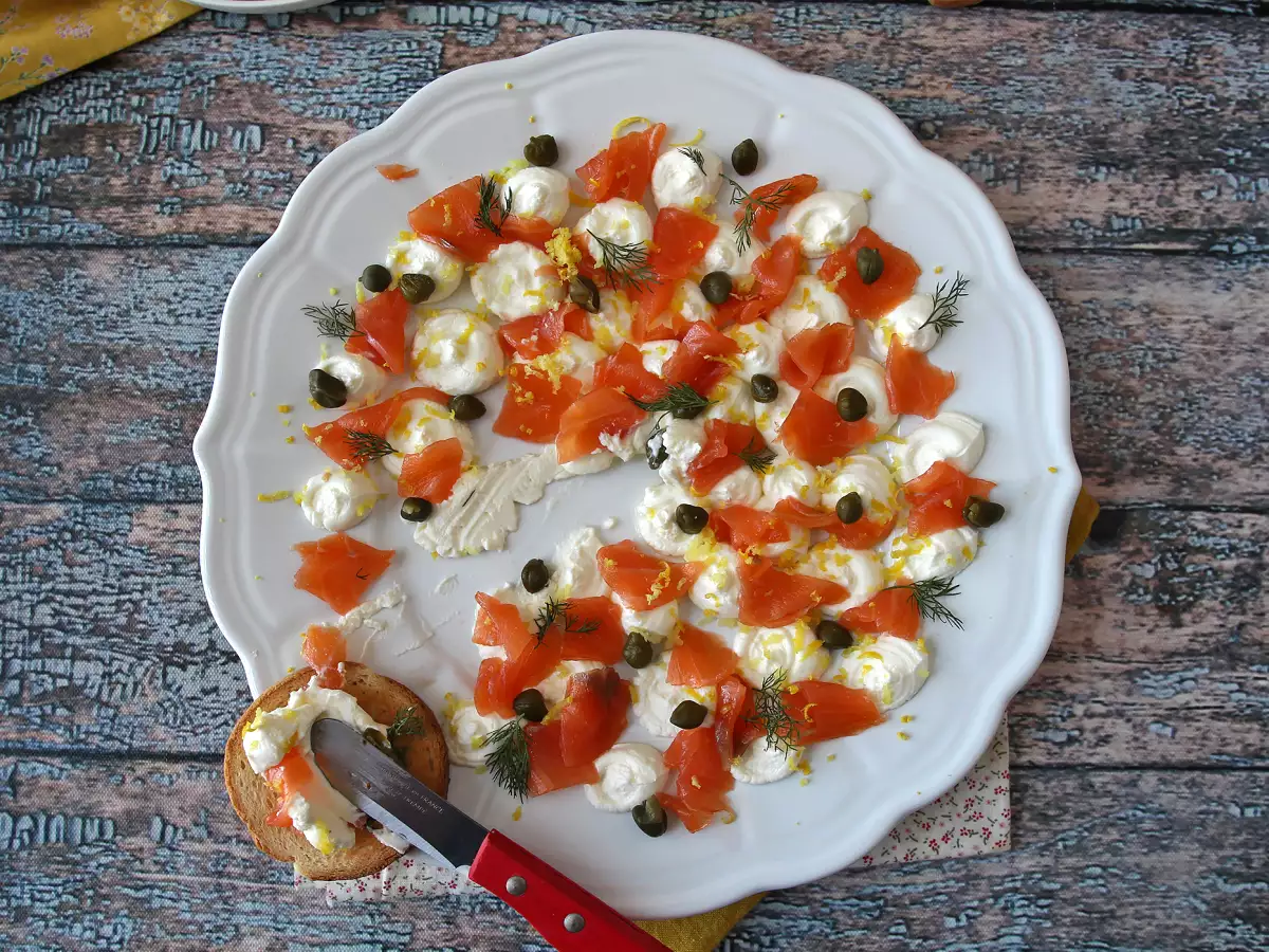 Somon Füme Sürülebilir Meze Tabağı - fotoğraf 7