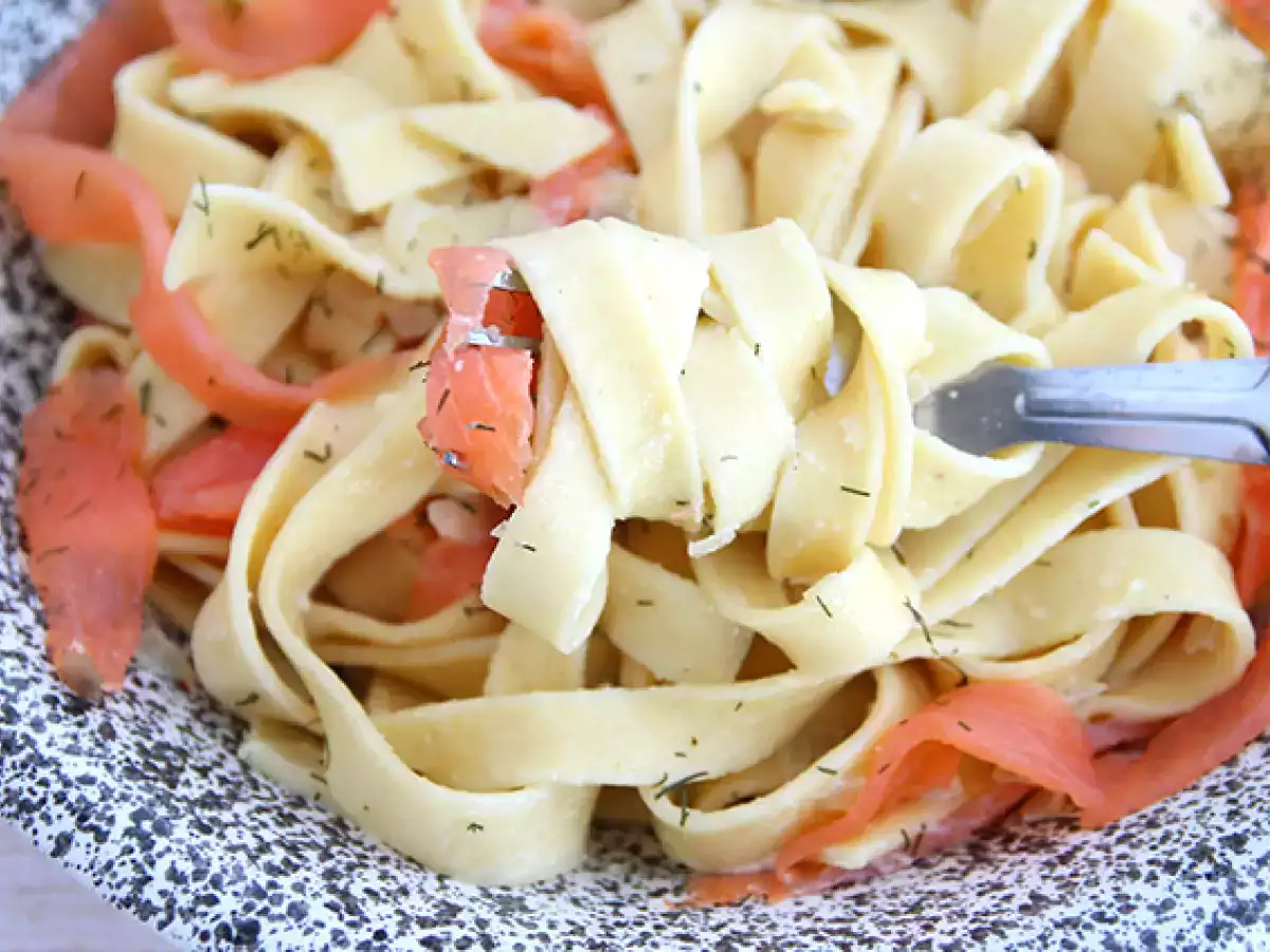 Somon füme ve dereotlu Tagliatelle - fotoğraf 4