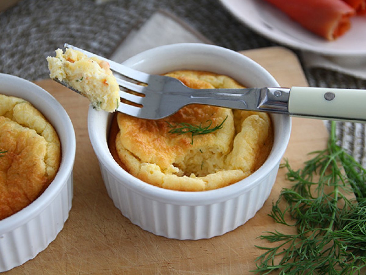 Somon füme ve fromage frais sufleleri - fotoğraf 2