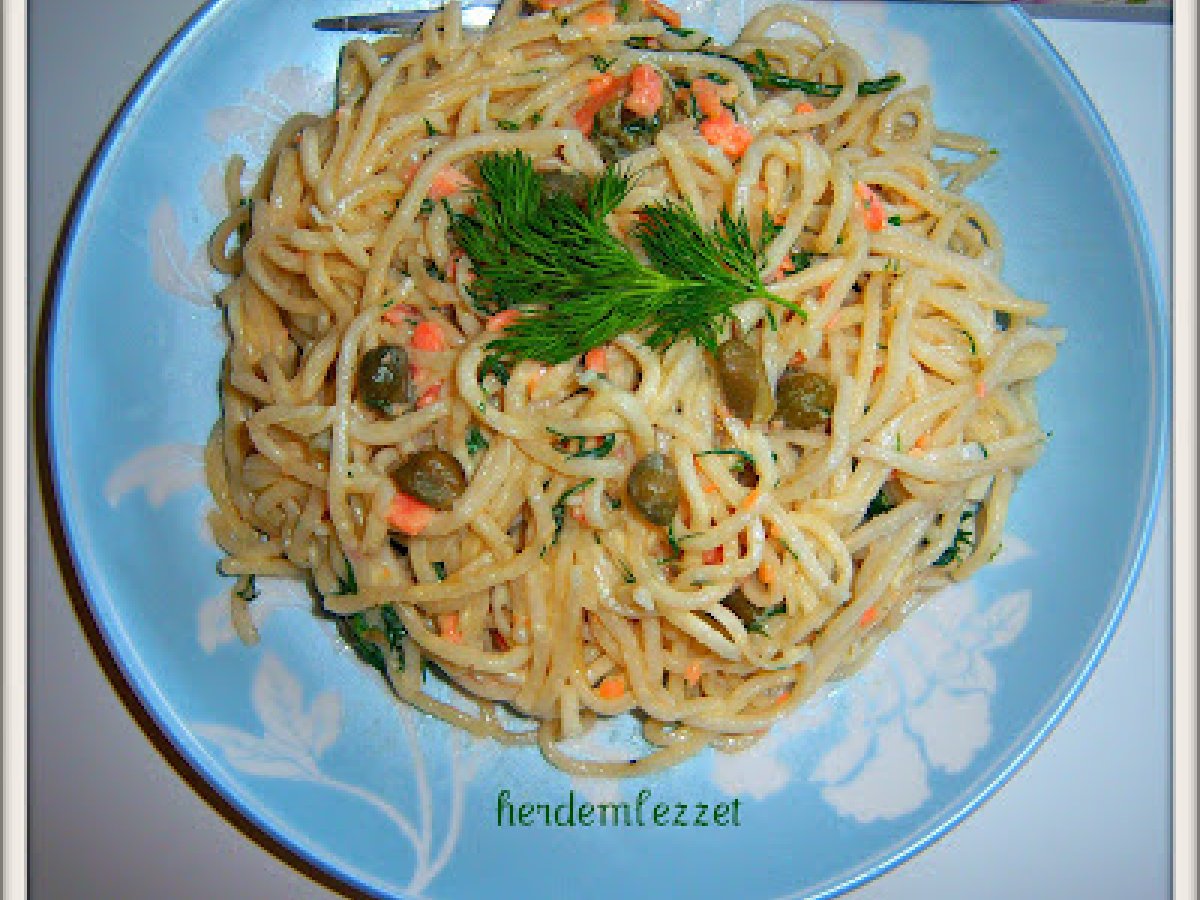 SOMON FÜMELİ, KAPARİ SOSLU SPAGETTİ