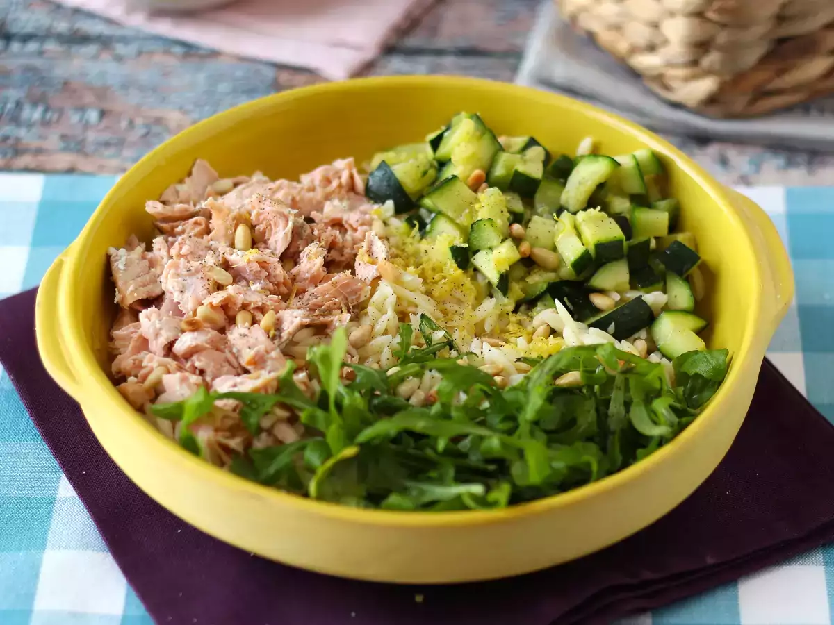Somon ve kabaklı orzo makarna salatası - fotoğraf 9