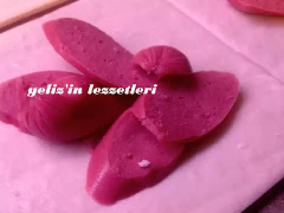 Sosisli Milföy Böreği - fotoğraf 3
