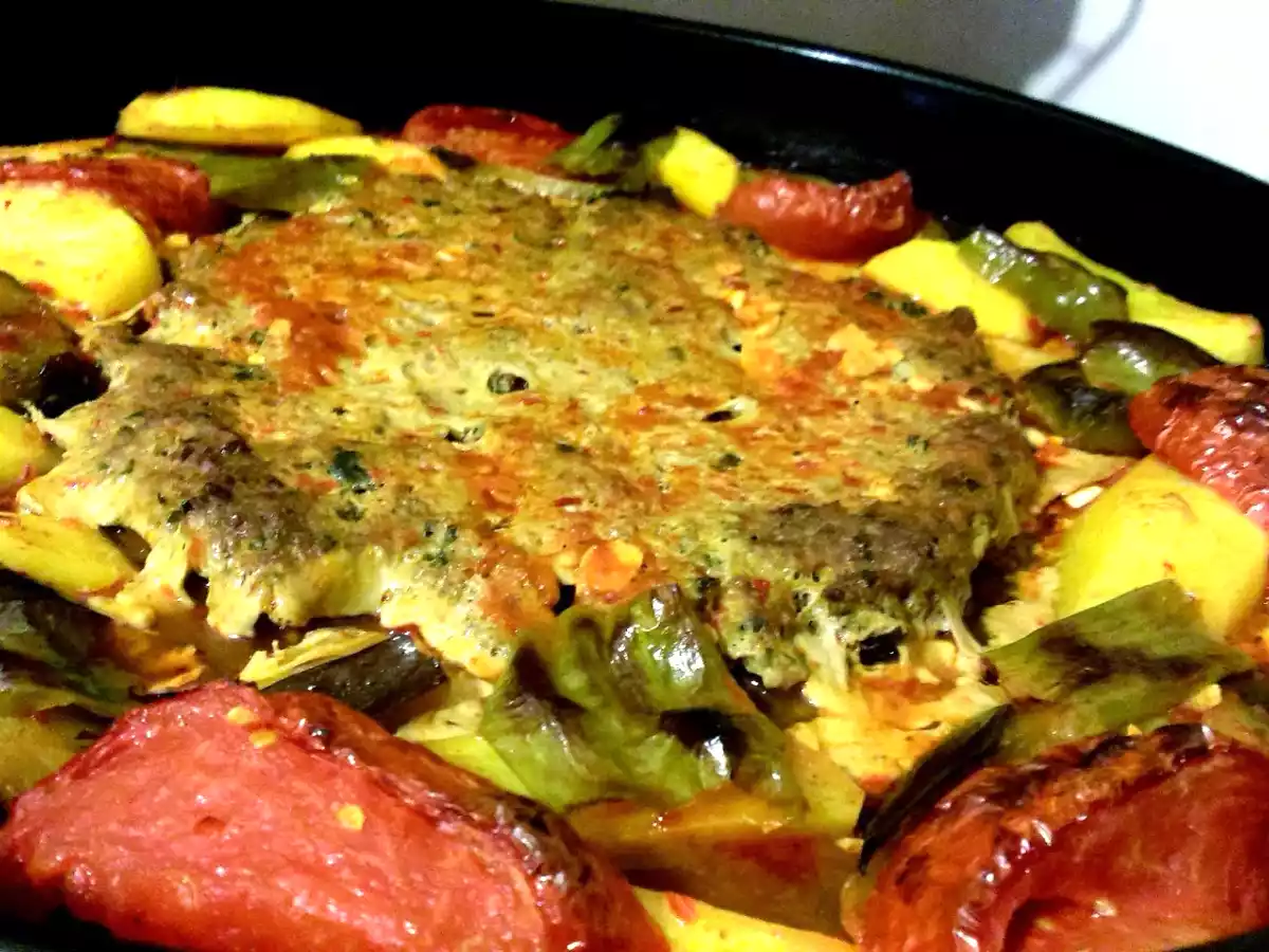 SOSLU TEPSİ KEBABI - ELMALI SOĞUK ÇAY