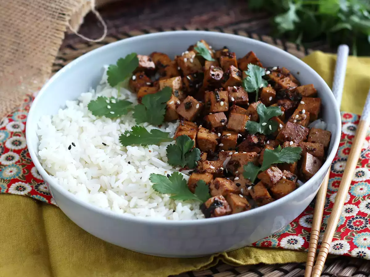 Soya Soslu Marine Tofu