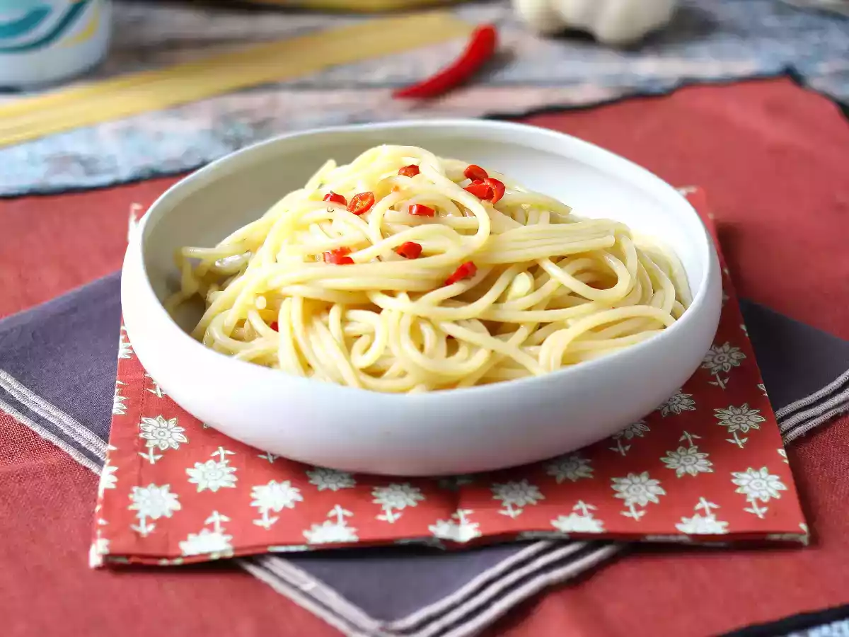 Spaghetti aglio, olio e peperoncino: İtalyan geleneğinin son dakika yemeği - fotoğraf 2