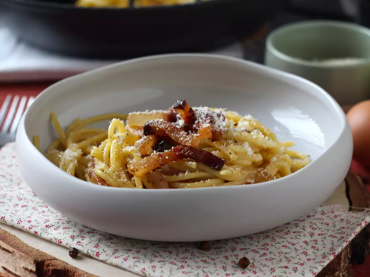 Spaghetti alla carbonara: Gerçek İtalyan usulü carbonara tarifi! - fotoğraf 2