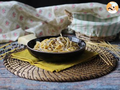 Spaghetti cacio e pepe: 3 malzeme, bir lezzet patlaması! - fotoğraf 2