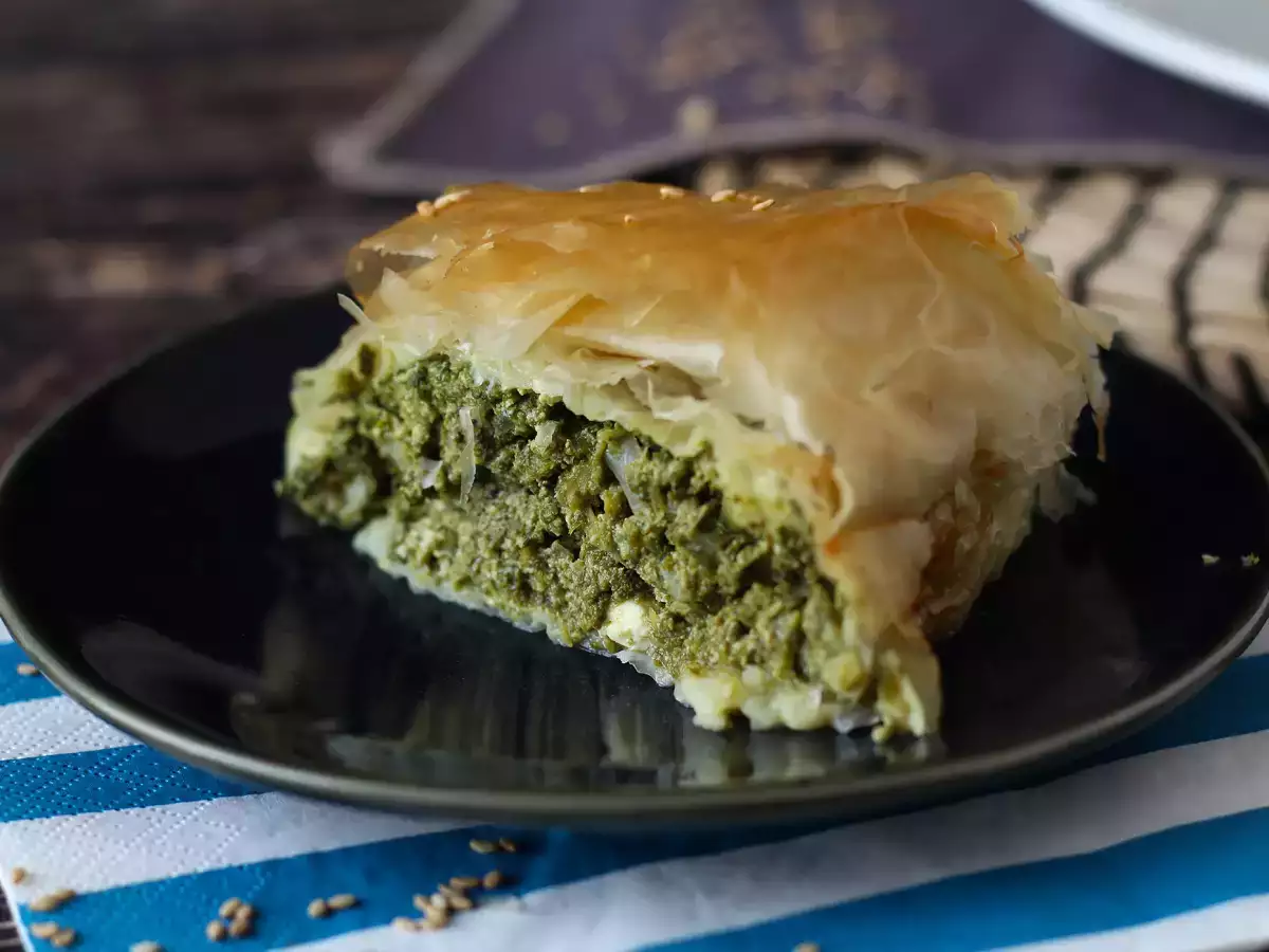 Spanakopita: Ispanaklı ve beyaz peynirli, yapımı çok kolay Yunan böreği - fotoğraf 5