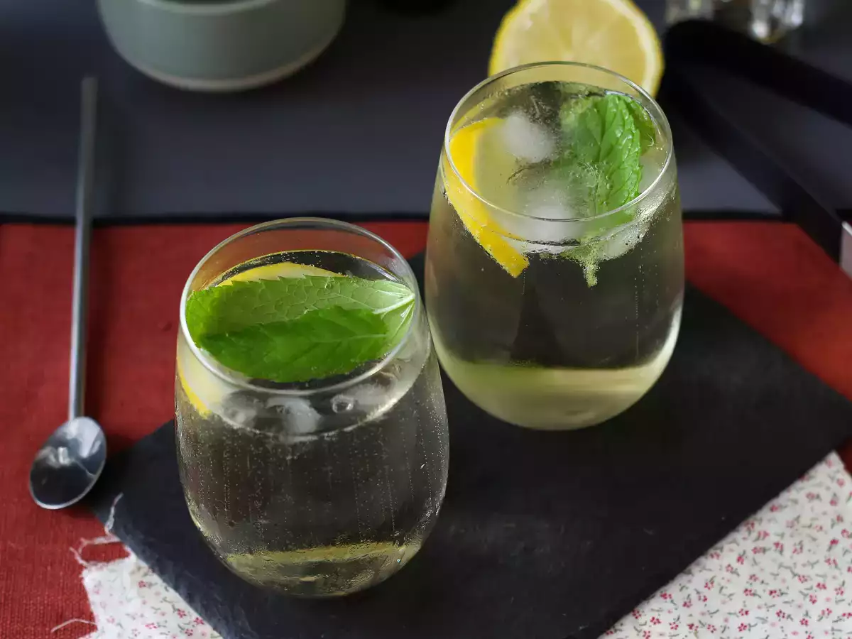 St-Germain Spritz: Mürver Çiçeği Likörlü, Yaz İçin Ferahlatıcı Kokteyl - fotoğraf 7