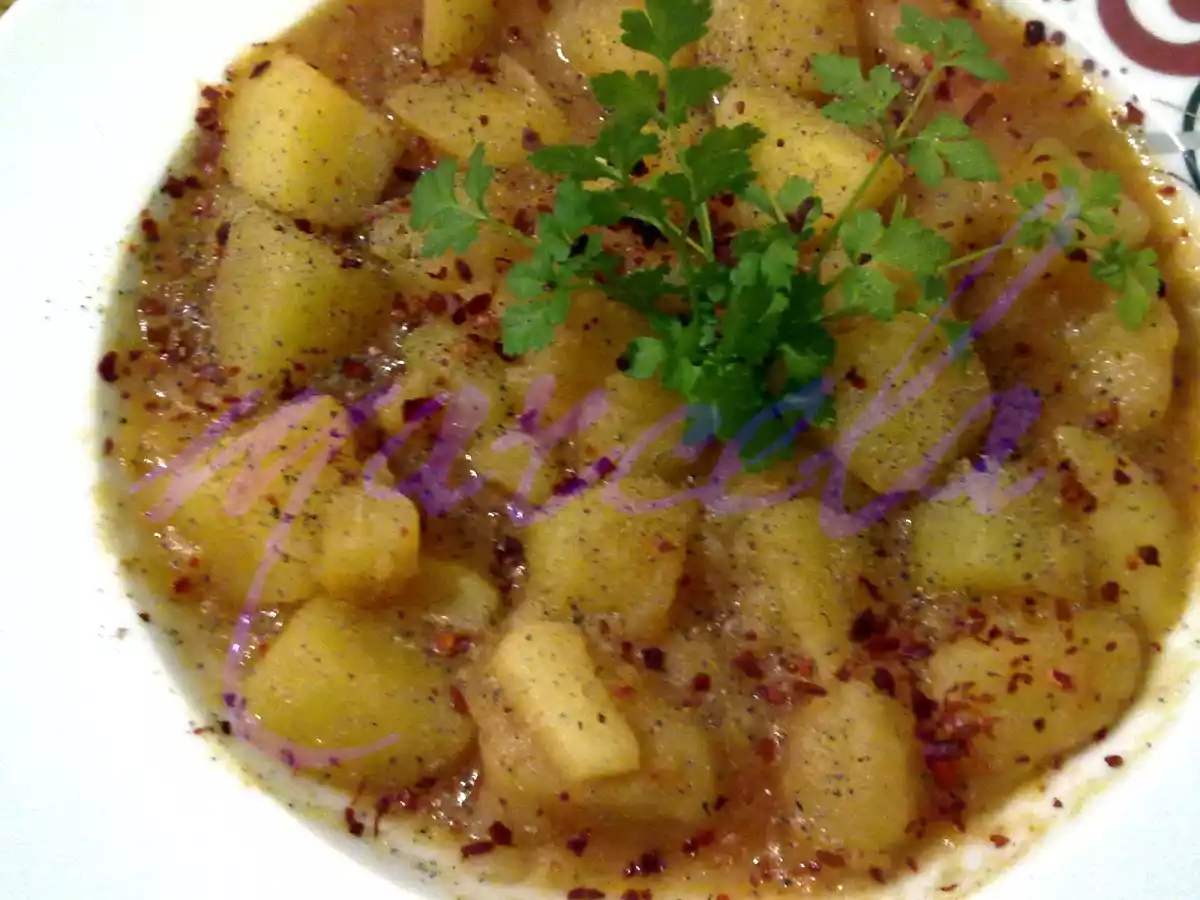 SULU PATATES YEMEĞİ