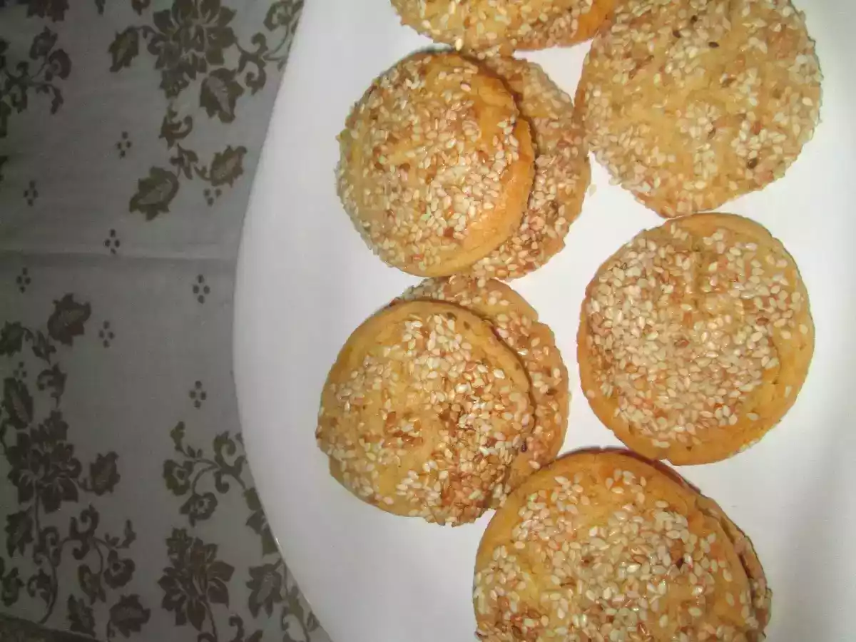 SUSAMLI KURABİYE