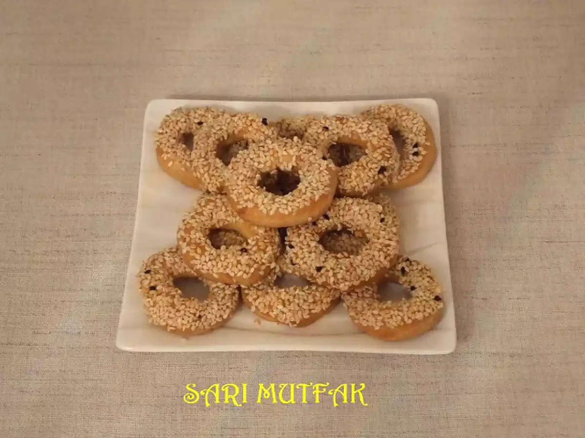 SUSAMLI SİMİT