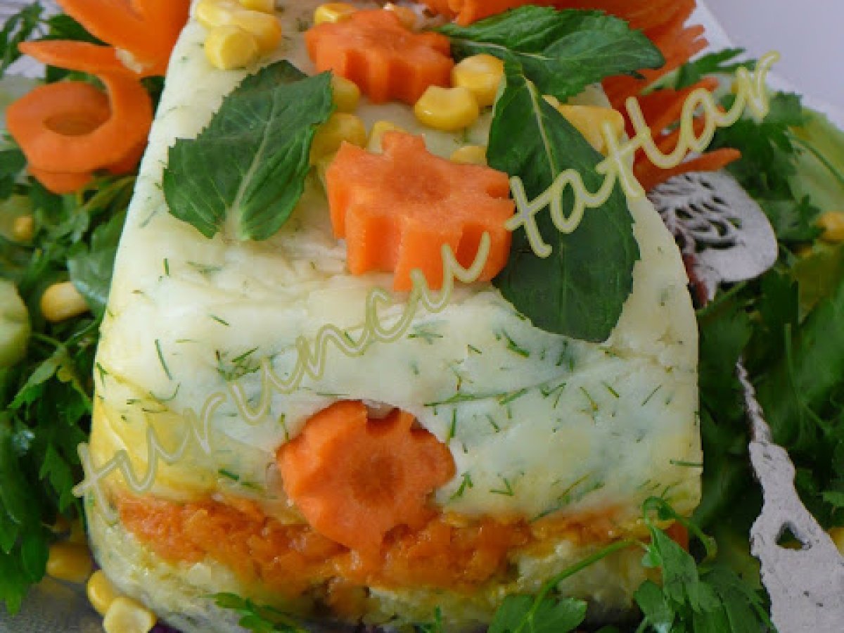 SÜSLÜ PATATES SALATASI