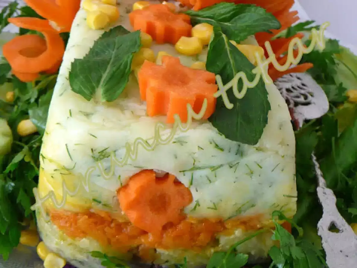 SÜSLÜ PATATES SALATASI