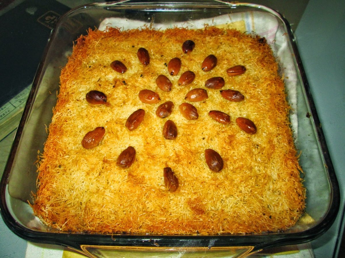 SÜTLÜ, BADEMLİ KADAYIF