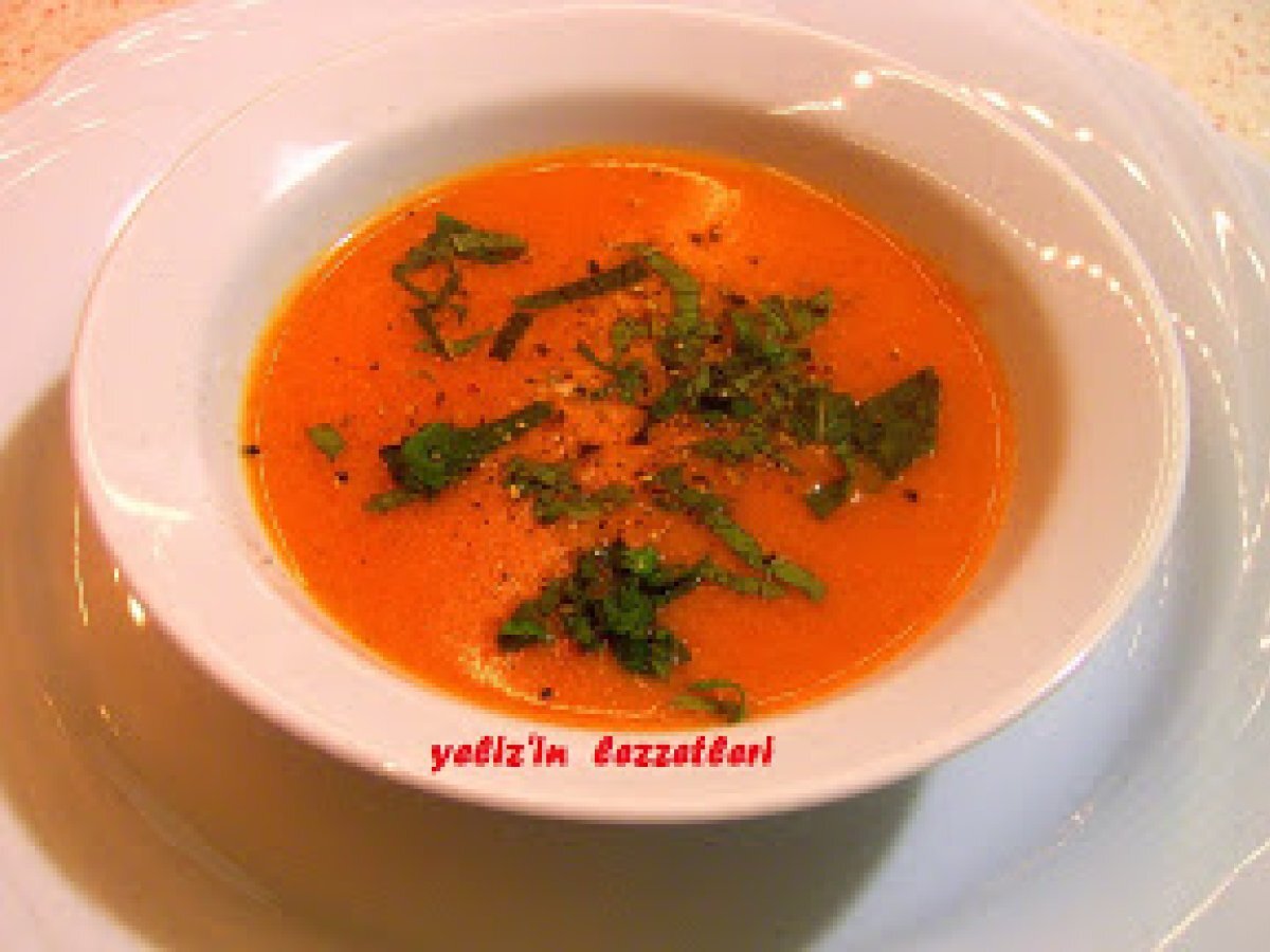 SÜTLÜ TARHANA ÇORBASI