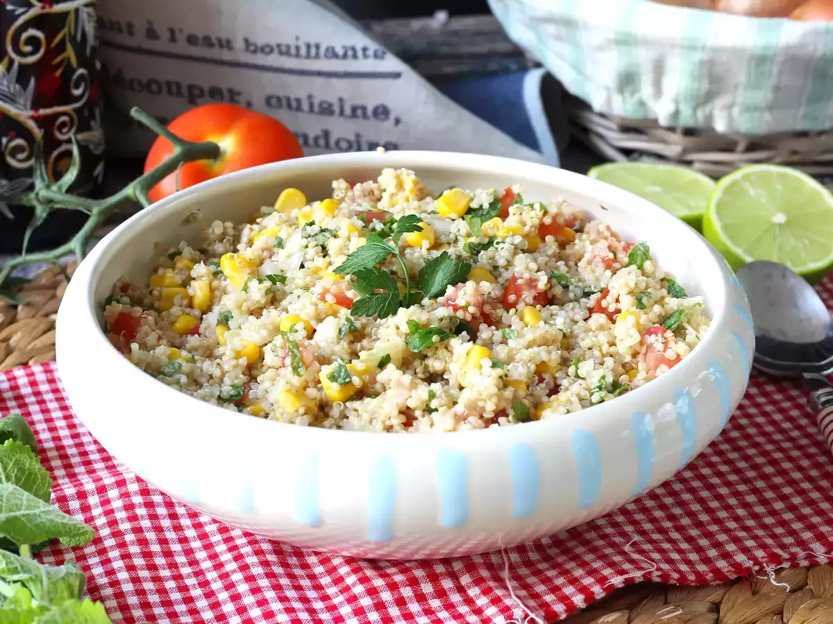 Tabbouleh aromalı kinoa salatası: Ferahlatıcı ve daha da sağlıklı