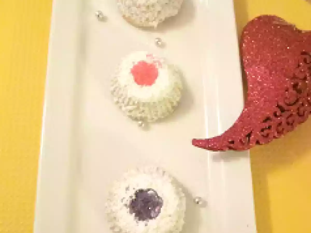 Tahinli Un Kurabiyesi Ve Cicek Kursu Kayitlarina Devam...