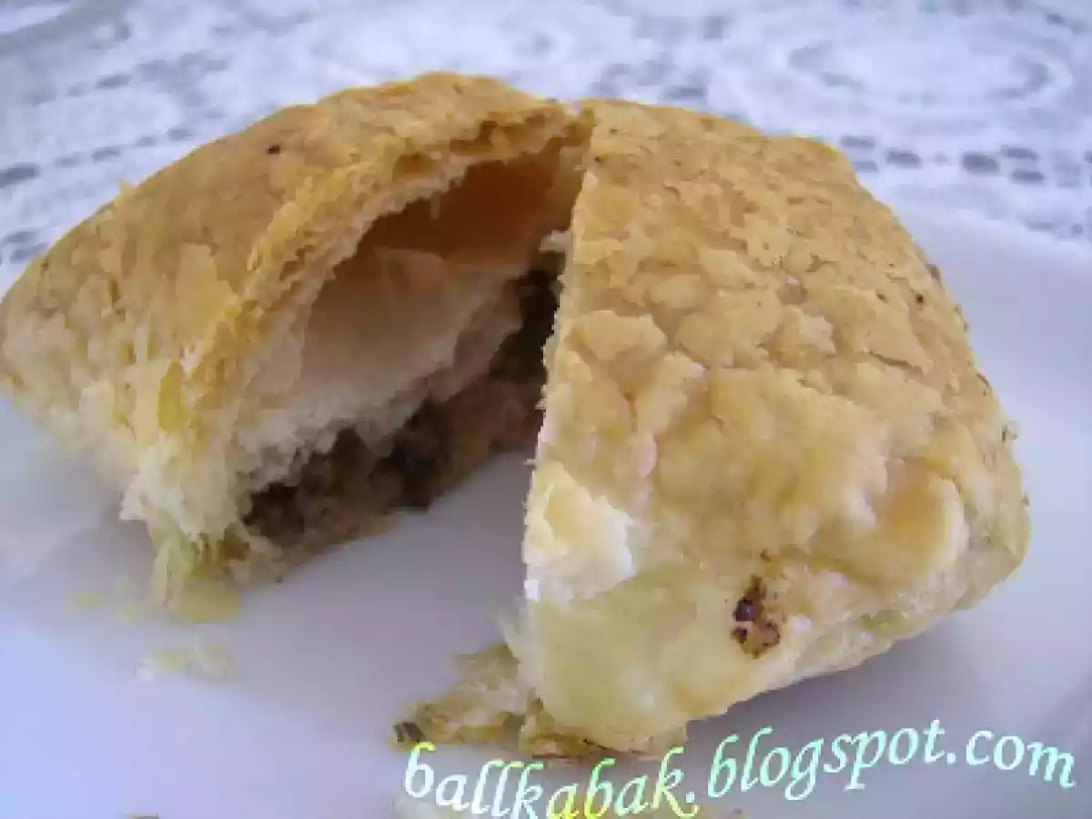 TALAŞ BÖREĞİ ve KAŞARLI POĞAÇA - fotoğraf 2