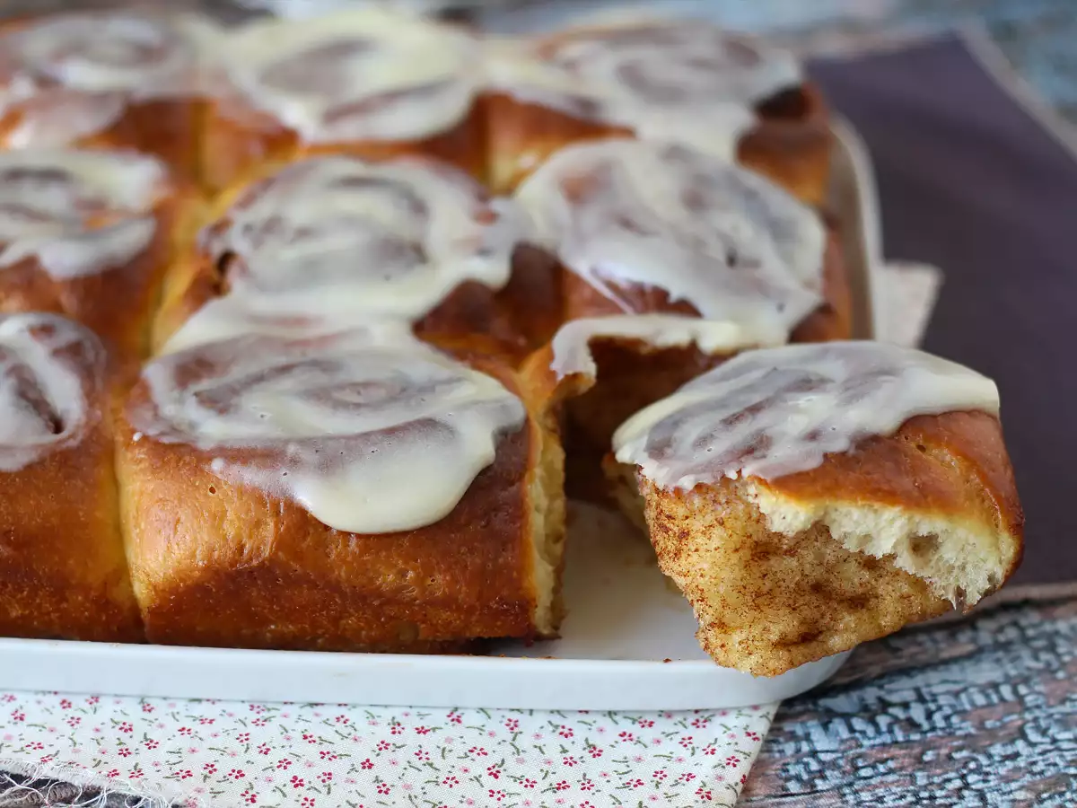 Tarçınlı Rulo Çörek (Cinnamon Roll) ve Vanilyalı Glazür - fotoğraf 8