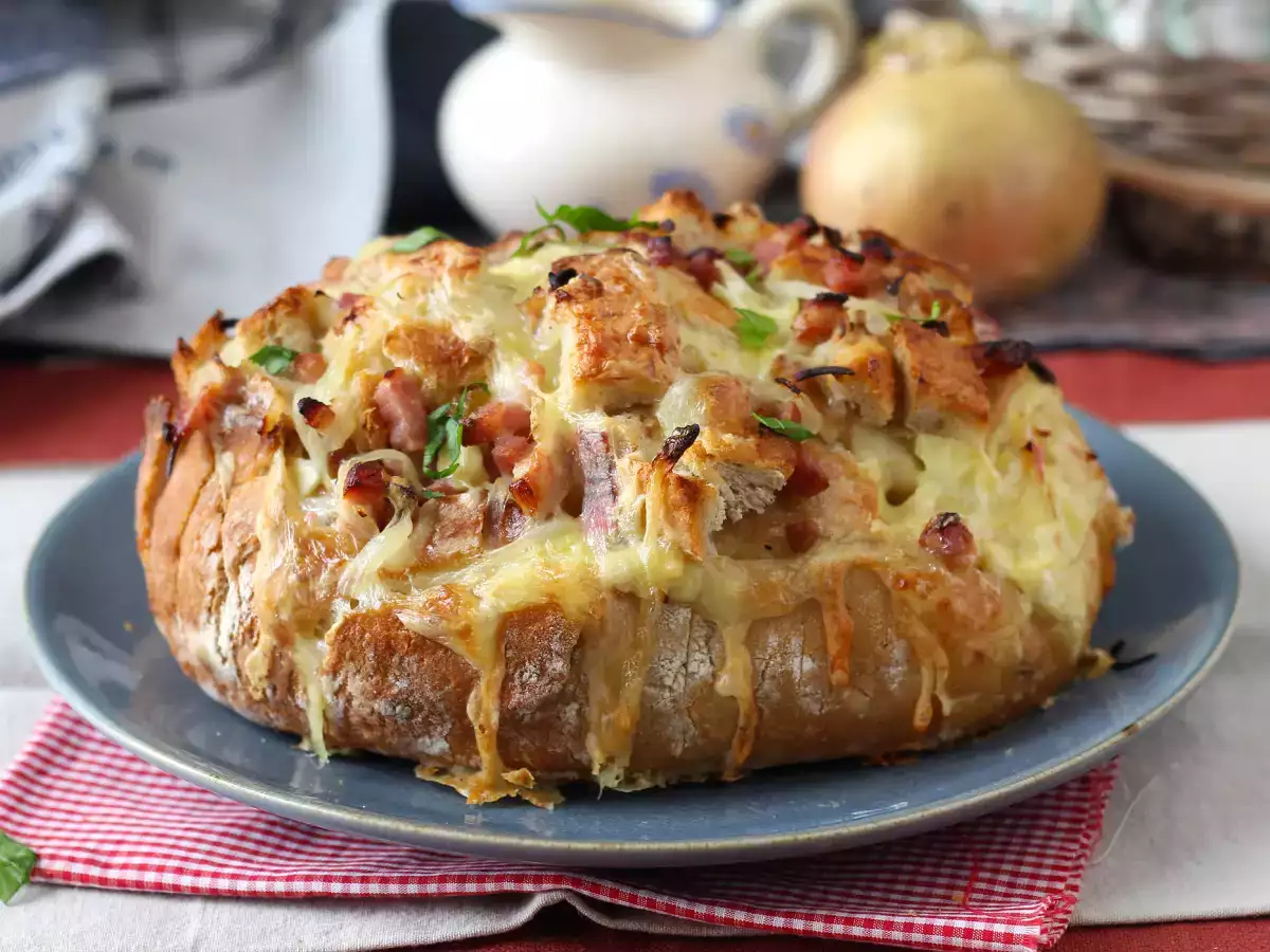 Tartiflette Usulü Dolgulu Kirpi Ekmeği - fotoğraf 2