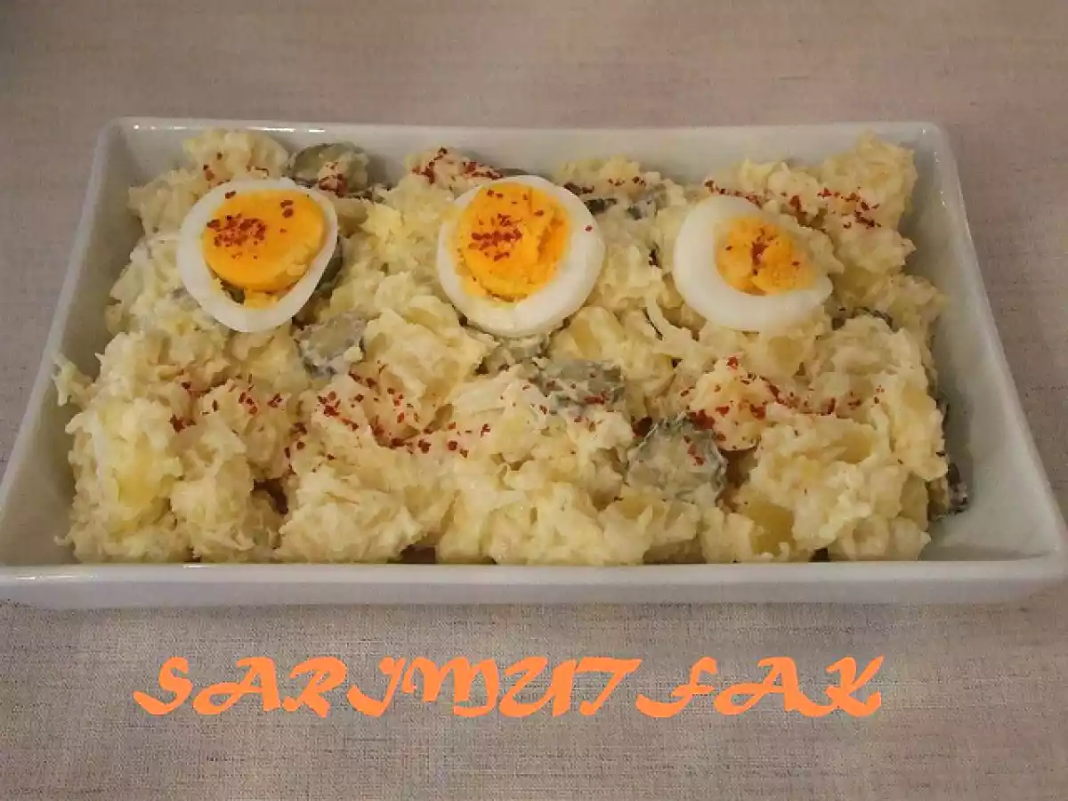 TATLI TURŞULU ALMAN PATATES SALATASI