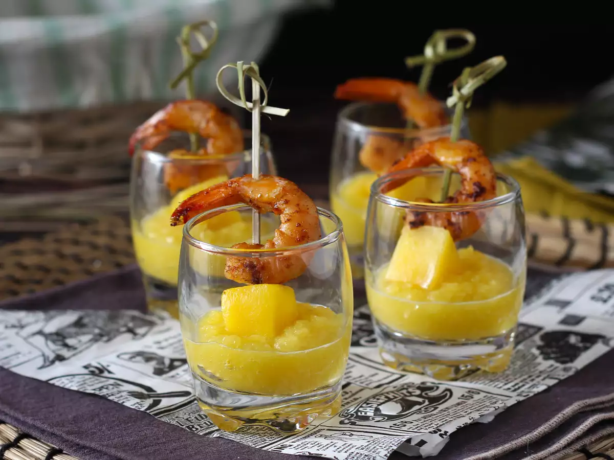 Tatlı-Tuzlu Bir Aperitif İçin Karidesli Mango Kupları