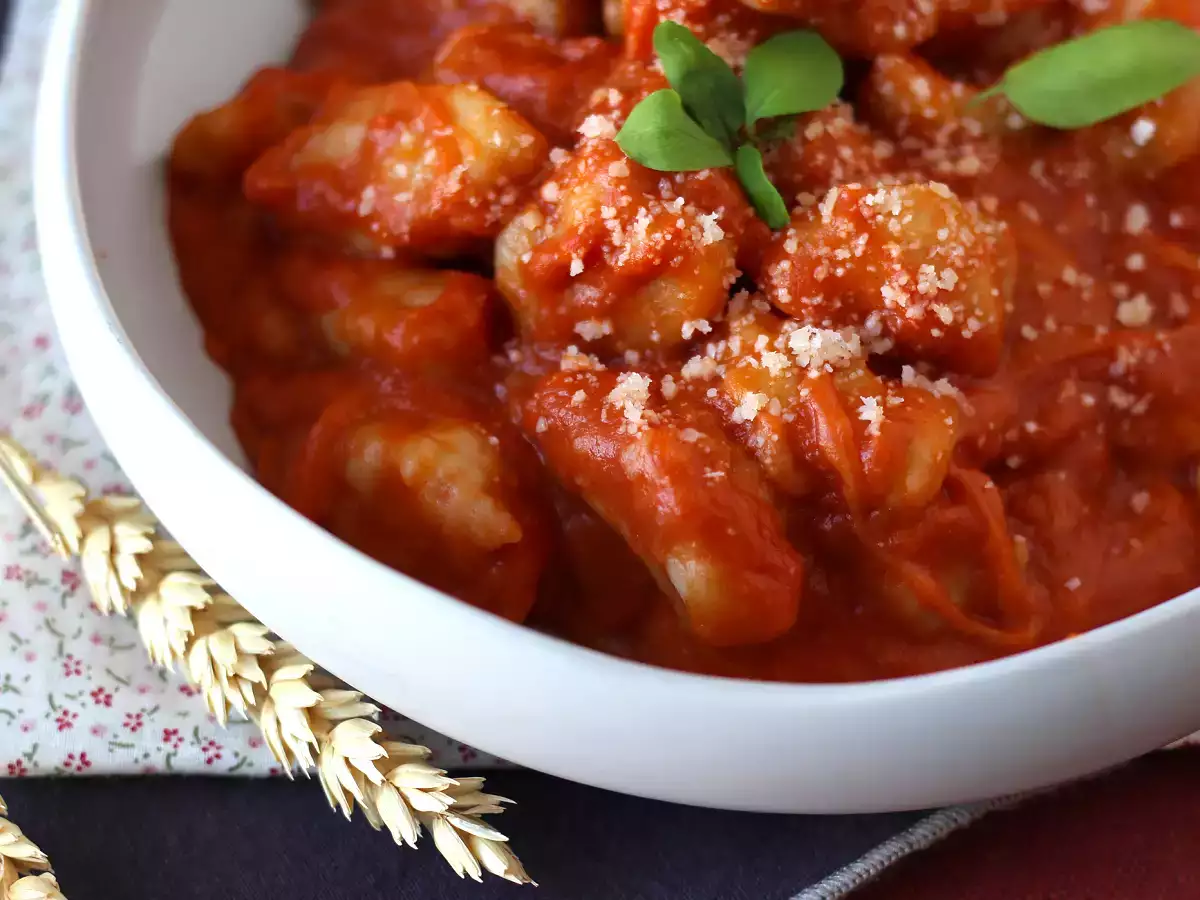Tavada Gnocchi alla Sorrentina: herkesin sevdiği hızlı ve soslu tarif! - fotoğraf 2