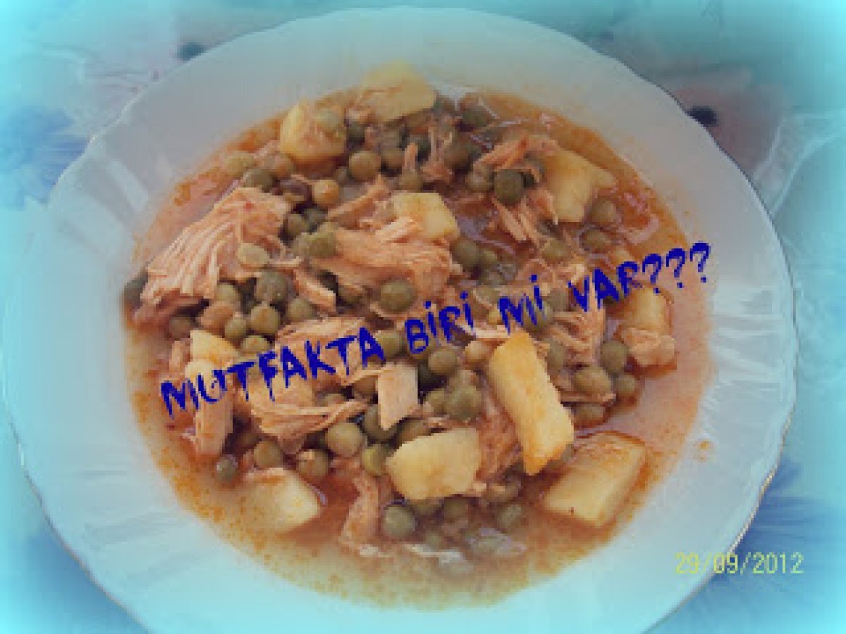 TAVUKLU BEZELYE YEMEGI