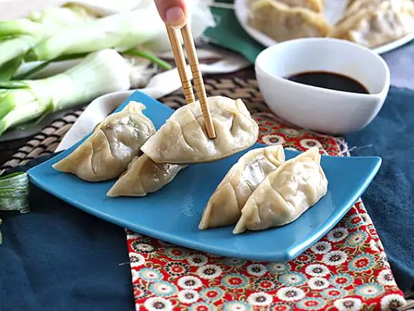 Tarif Tavuklu, havuçlu ve mantarlı gyozas