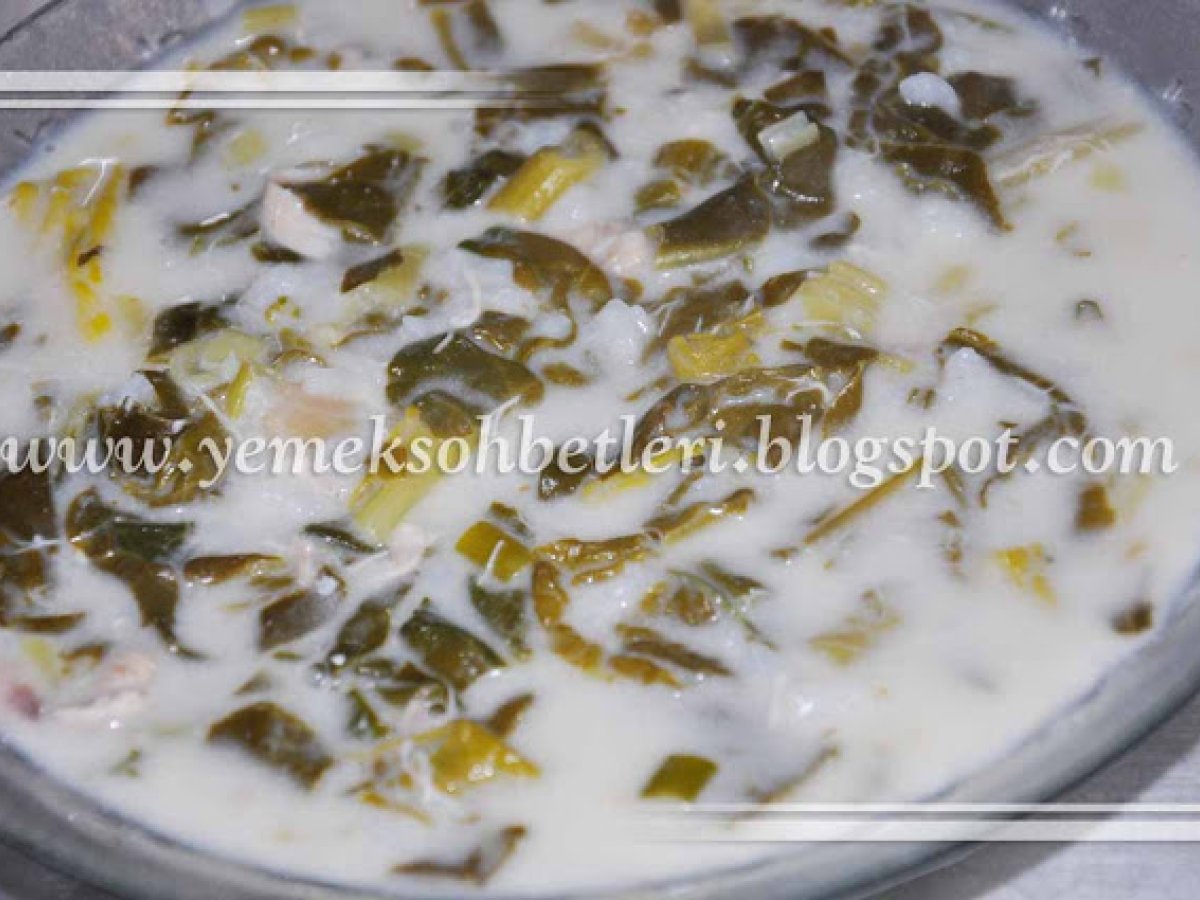 Tavuklu Ispanaklı Yoğurt Çorbası...