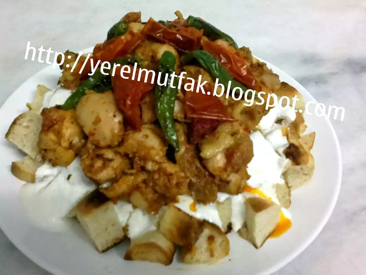 TAVUKLU PİTA EKMEK KEBABI
