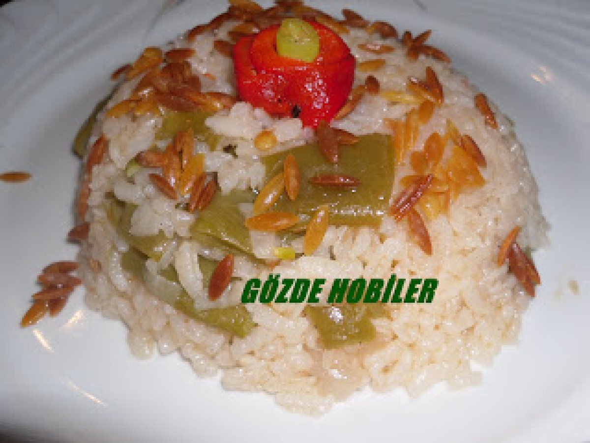 TAZE FASULYELİ PİLAV (FASULYE DİBLESİ)