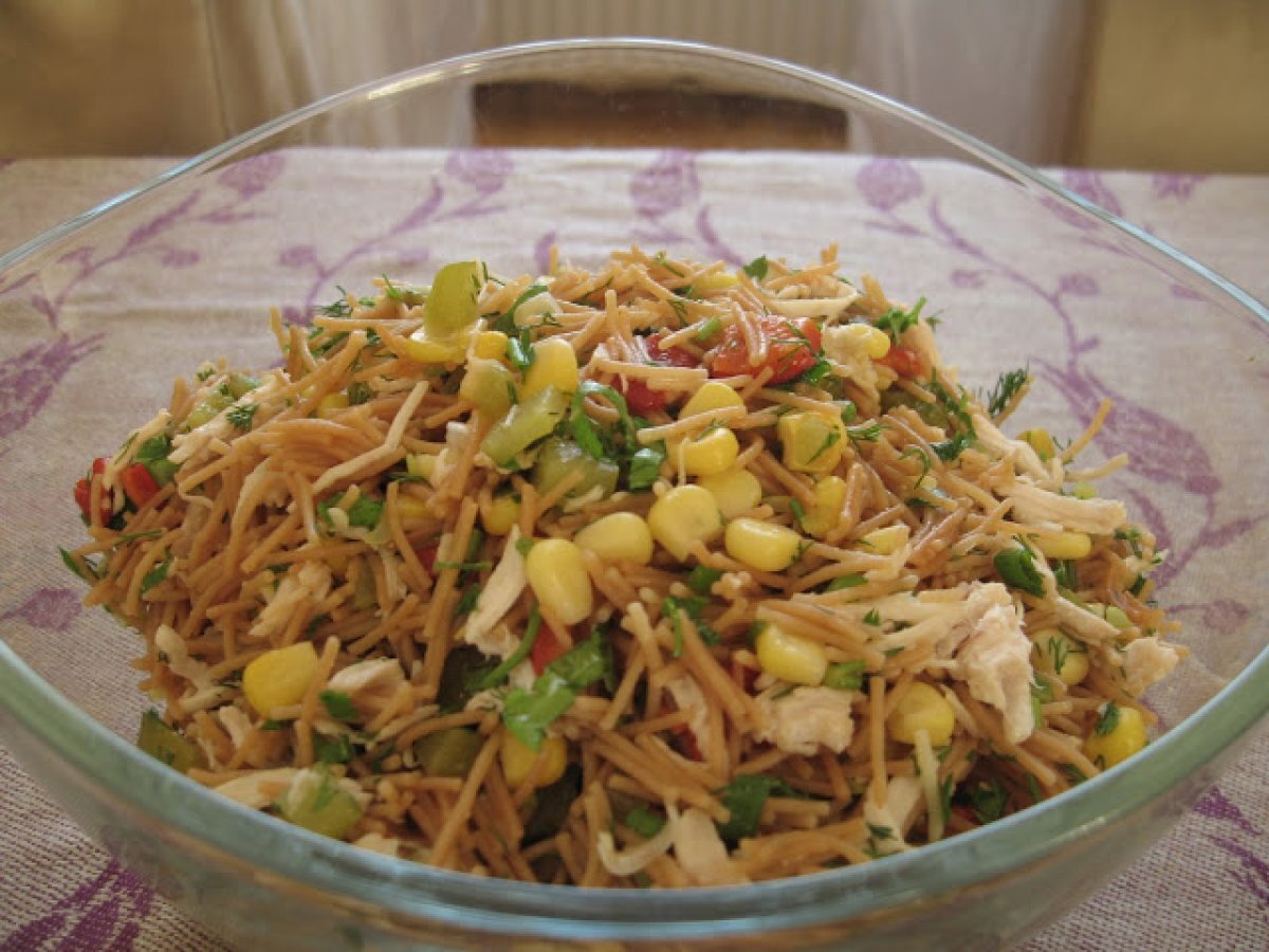 TEL ŞEHRİYE SALATASI